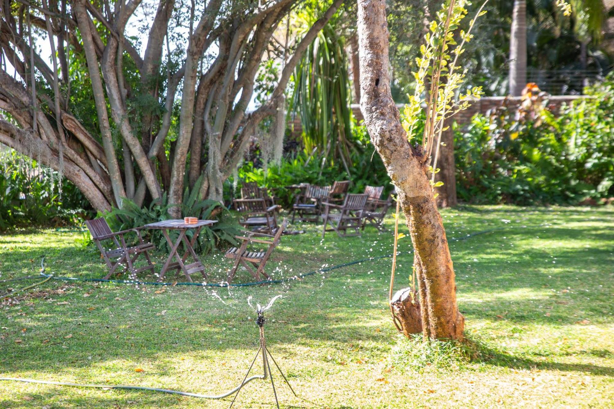 Drift Inn Victoria Falls Exterior foto